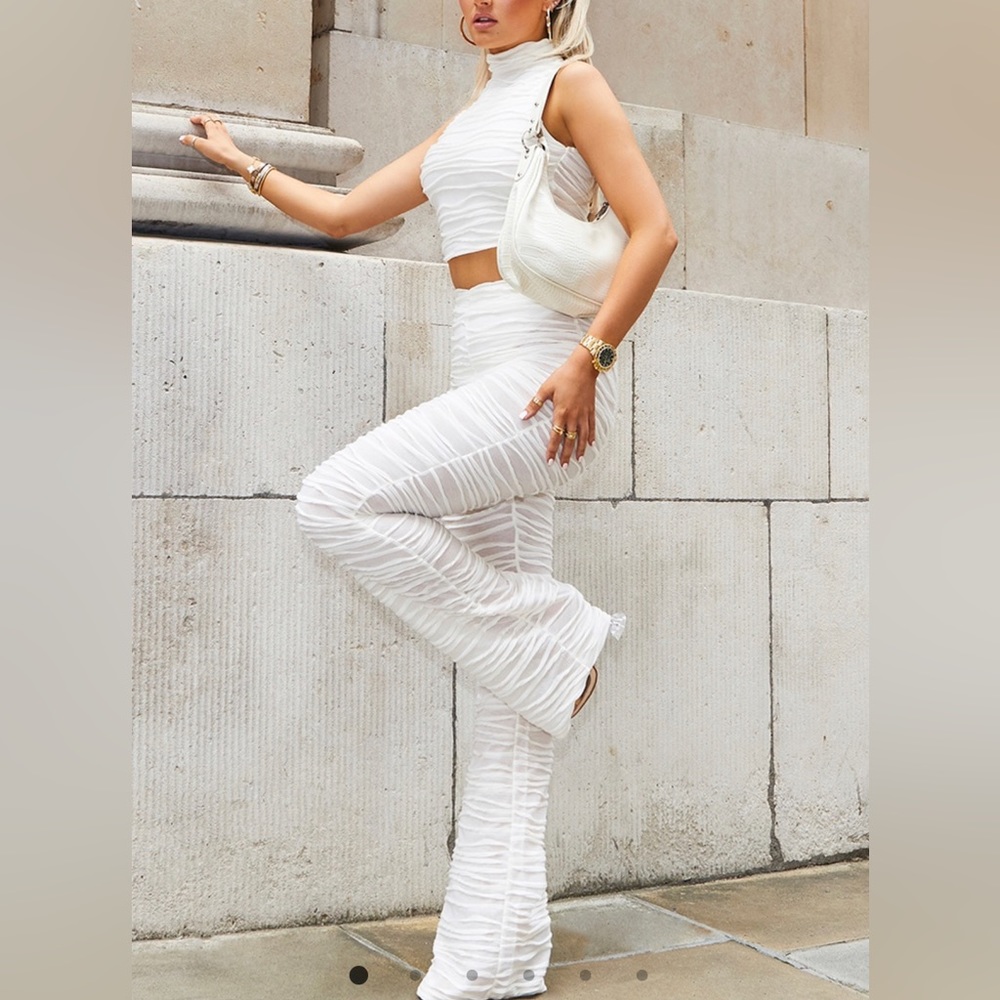 White Set, perfect condition.